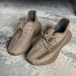 Adidas Yeezy Earths